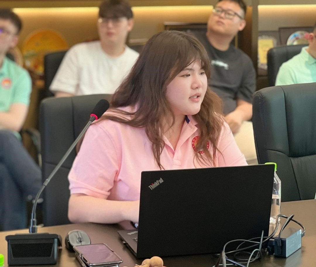 佛山吴川商会青企会来尊龙凯时集团新总部参观学习