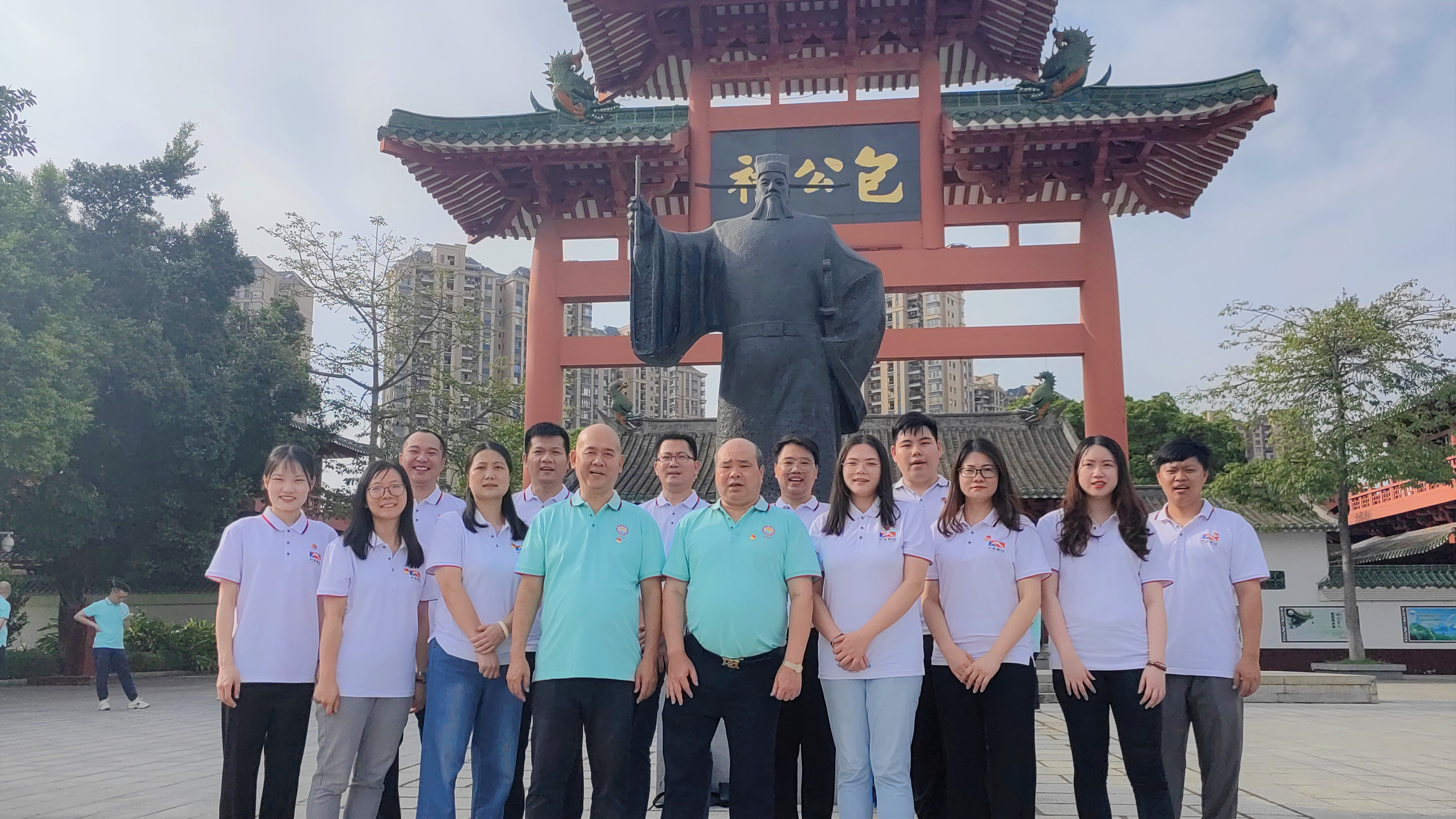 集团党支部带领集团团支部开展“追寻红色印记，坚定初心信念”七一主题党日活动